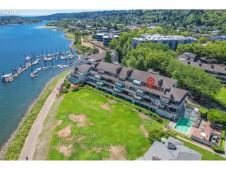 Photo #6: 654912783 Listing 