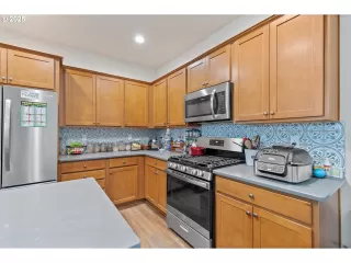 Photo #3: 655384788 Listing