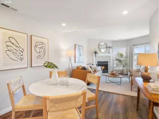 Photo #3: 655498873 Listing