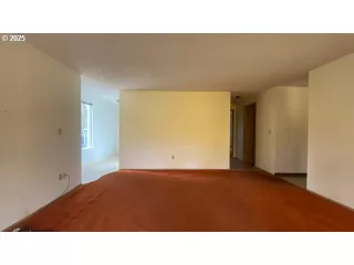 Photo #1: 655672949 Listing