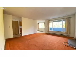 Photo #2: 655672949 Listing