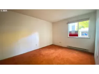 Photo #3: 655672949 Listing