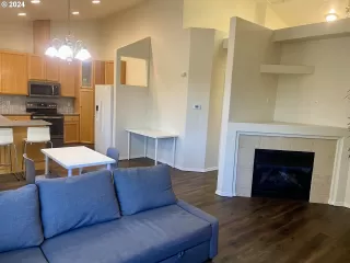 Photo #6: 655912050 Listing 