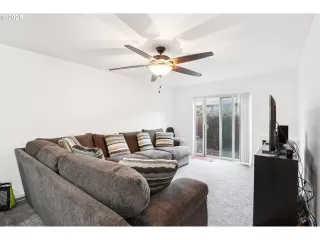 Photo #3: 656111589 Listing 