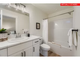 Photo #4: 656897448 Listing 