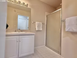 Photo #5: 657219921 Listing