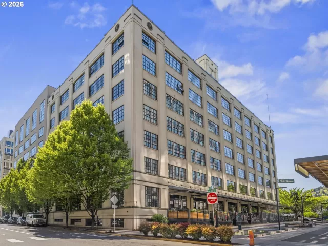 MLS: 657683103 Condo For Sale