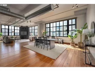 Photo #1: 657683103 Listing 