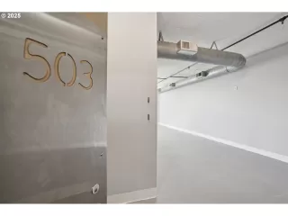 Photo #5: 658246369 Listing