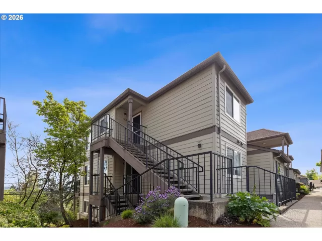 MLS: 658628635 Condo For Sale