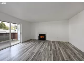 Photo #2: 658866403 Listing 