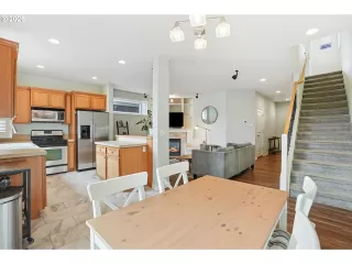 Photo #4: 659129798 Listing 