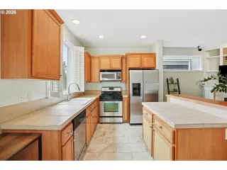 Photo #5: 659129798 Listing 