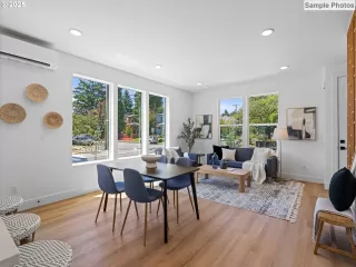 Photo #1: 660238535 Listing