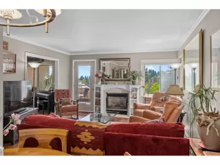 Photo #2: 660542308 Listing