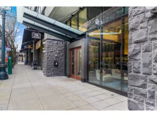 Photo #6: 661346380 Listing 