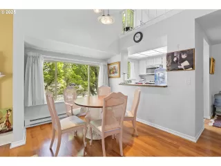 Photo #3: 661397191 Listing 