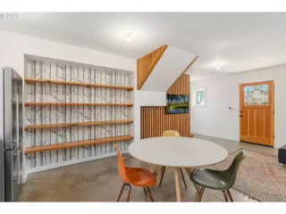 Photo #5: 661414114 Listing 