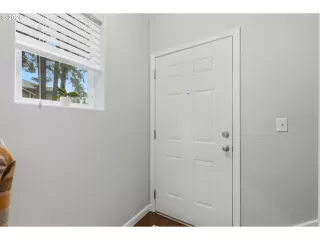 Photo #3: 661448415 Listing