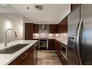 Photo #6: 661454178 Listing 