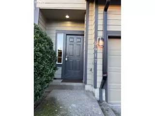 Photo #3: 661876077 Listing