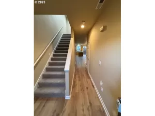 Photo #4: 661876077 Listing