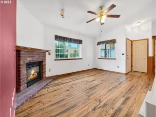 Photo #3: 662093708 Listing 