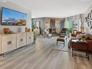 Photo #5: 662289779 Listing 