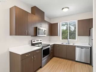 Photo #4: 662388034 Listing 