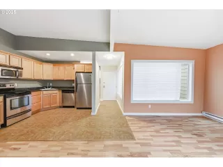 Photo #1: 662420294 Listing 