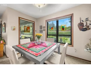 Photo #6: 662593921 Listing