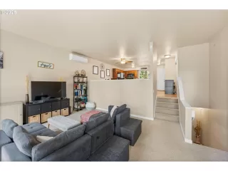 Photo #5: 662840031 Listing