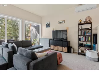 Photo #6: 662840031 Listing