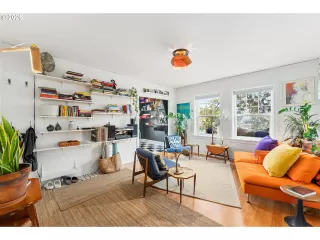 Photo #3: 663406709 Listing