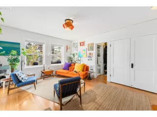 Photo #4: 663406709 Listing