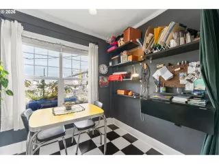 Photo #5: 663406709 Listing