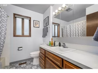 Photo #1: 663441094 Listing