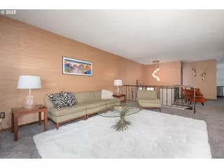 Photo #6: 663441094 Listing