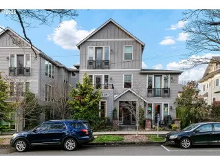 Browse active condo listings in 1805 MADISON