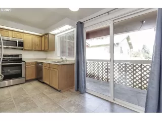 Photo #6: 664359207 Listing 