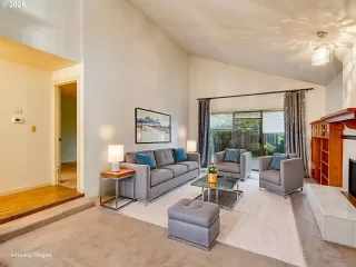 Photo #3: 664467726 Listing 