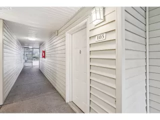 Photo #1: 666002740 Listing 