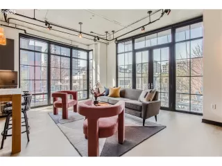 Photo #4: 666193659 Listing 