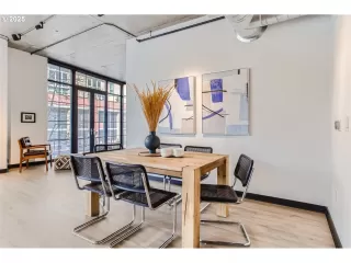 Photo #6: 666193659 Listing 