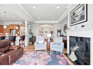 Photo #4: 666232973 Listing 