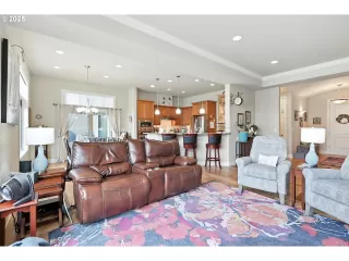 Photo #5: 666232973 Listing 