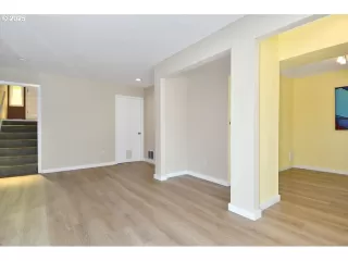 Photo #6: 666355183 Listing