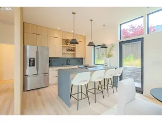 Photo #5: 667374870 Listing 