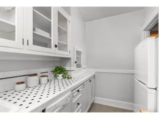 Photo #6: 667446594 Listing 