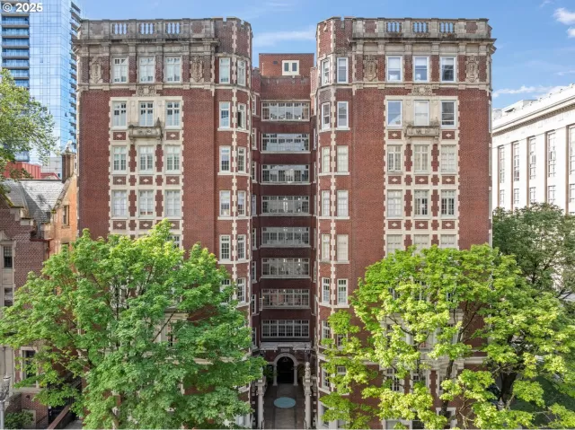 MLS: 668751042 Condo For Sale